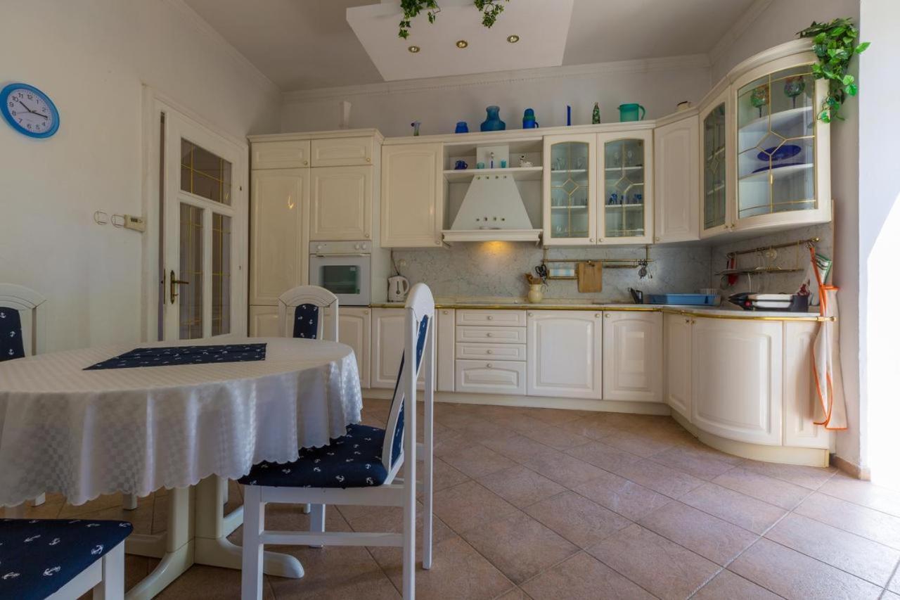 Apartamento Petrinovic C Crikvenica Exterior foto